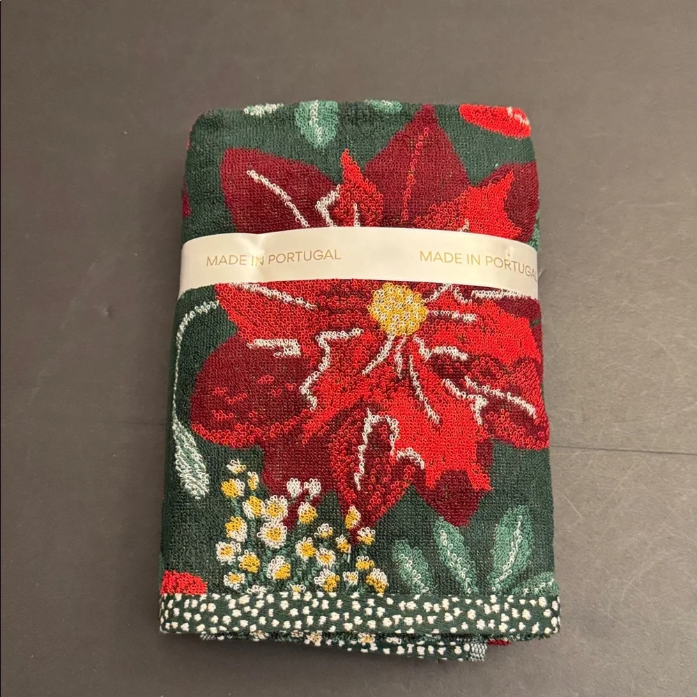 2pc BIANCA 100% Cotton Poinsettia Pattern Bath Hand Towel Set - Made in Portugal